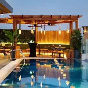 Intercityhotel Jaddaf Waterfront מלון