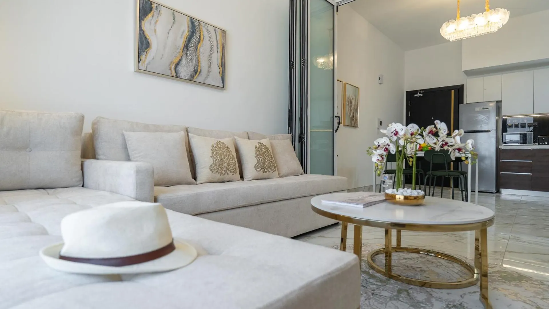Apartment Vogue Elegance Olivz Residence By Danube Dubai